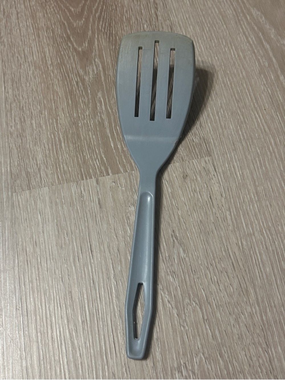 Vintage Nylon Spatula Flipper Country Blue Slotted 10 3/4in